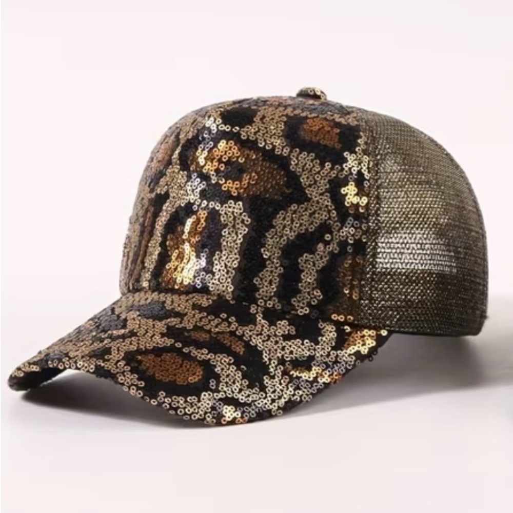 Shimmering Sequin Leopard Print Cap Fashionable Cap Size adjustable